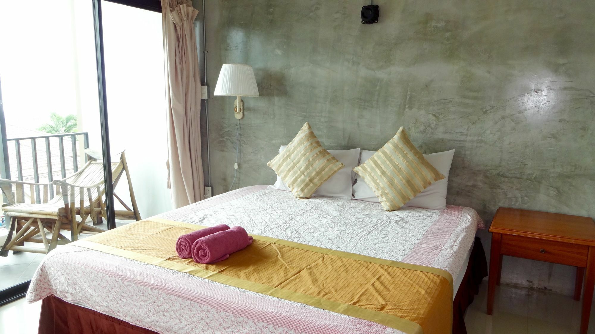 Lovely Guesthouse 94 HHQ Zewnętrze zdjęcie
